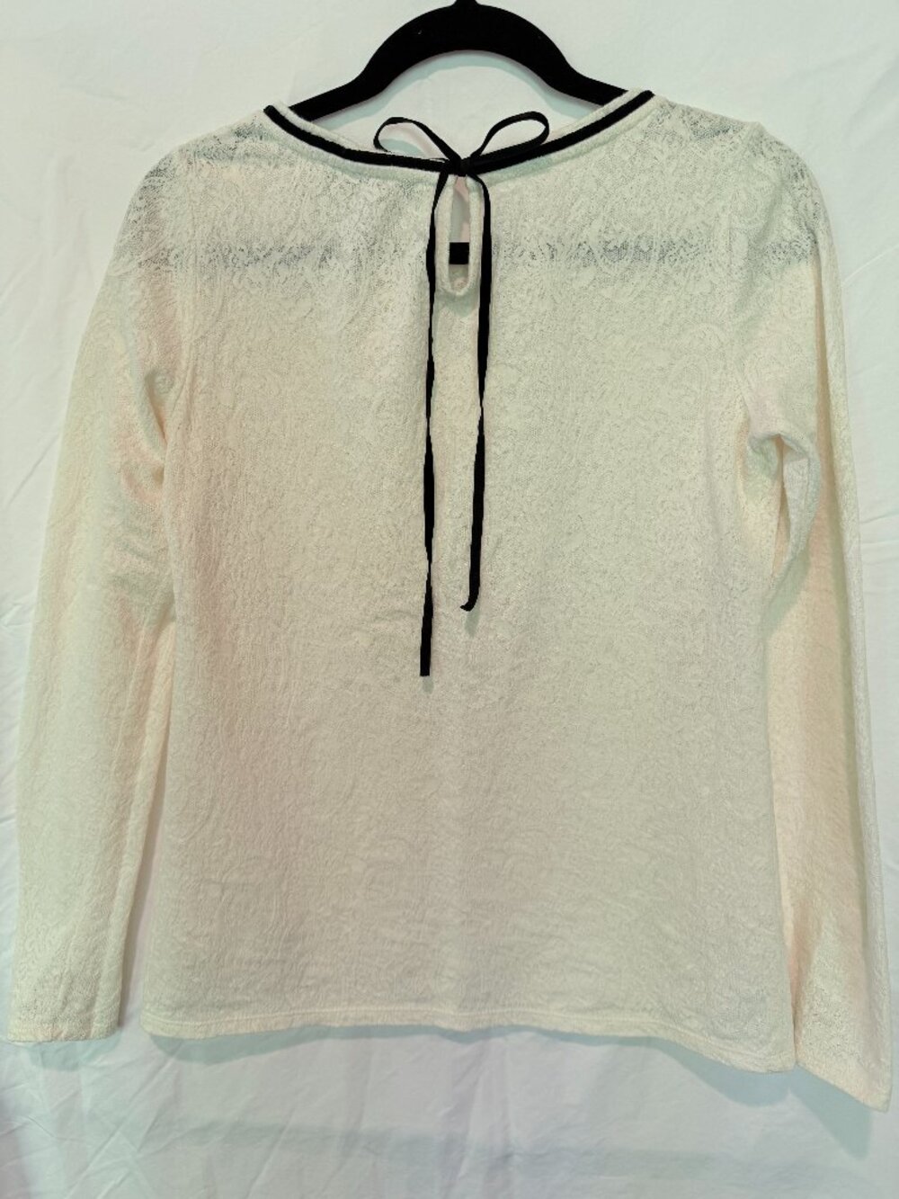 Preppy Feminine Cream Lace Tee with Black Velvet Trim Medium